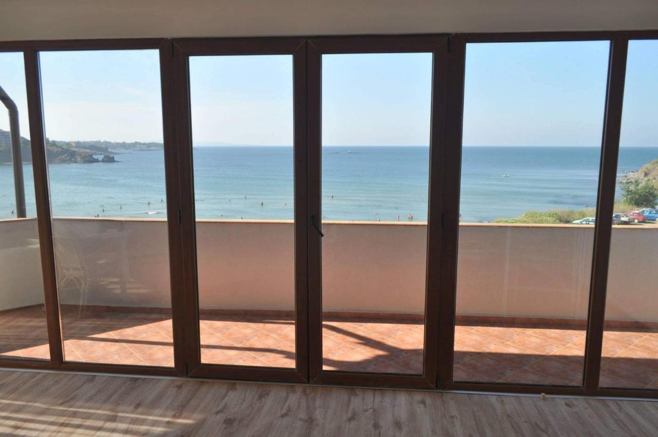 Toma'S Residence - Front Beach Tsarevo Ngoại thất bức ảnh