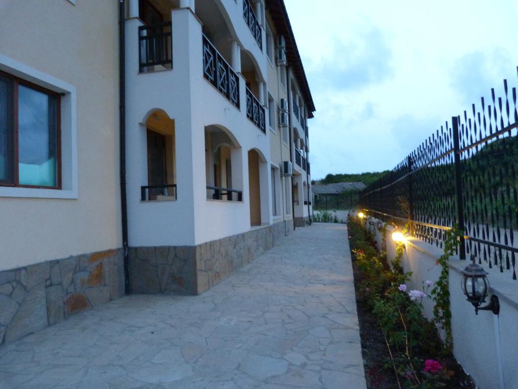 Toma'S Residence - Front Beach Tsarevo Ngoại thất bức ảnh